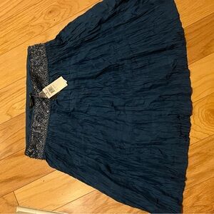 bcbg  skirt not worn